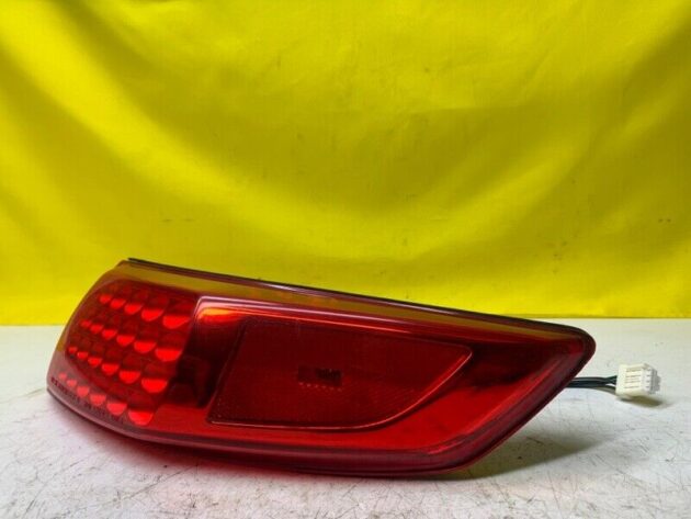 2008 2007 2006 2005 Infiniti FX35 Passenger Right Side Outer Taillight OEM