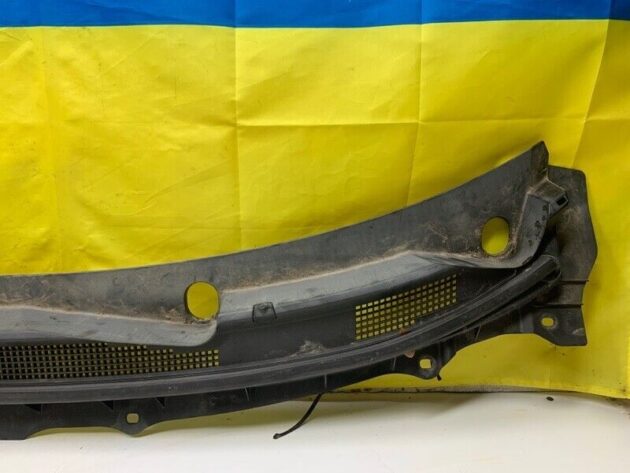 10 11 12 13 14 15 Nissan Rogue Windshield Cowl vent Panel Trim OEM 66820JM00A