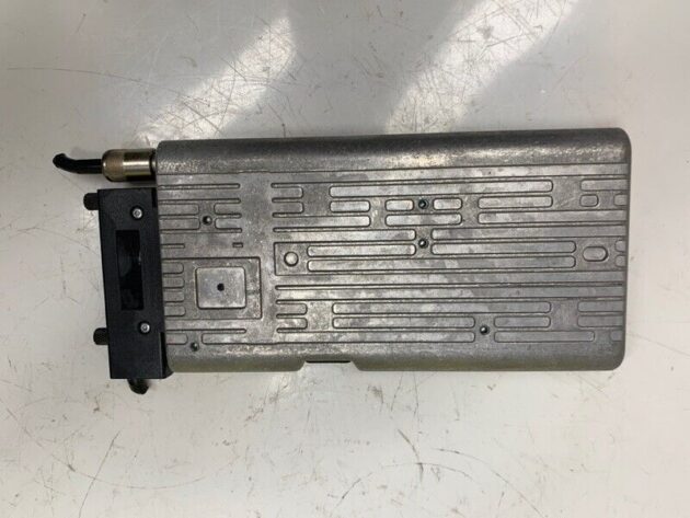 00 01 02 03 04 05  Cadillac Deville  Navigation Antenna Receiver Control Module