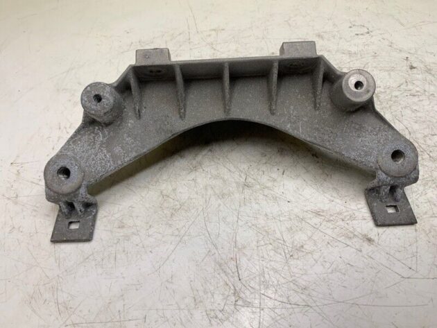 15 16 17 18 BMW X6 X6m F16 Engine Center Firewall Mount Bracket Support OEM