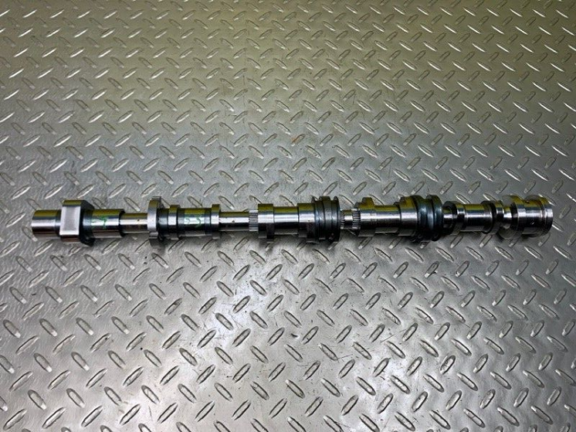 21 22 Cadillac Ct5 Camshaft OEM 55513165