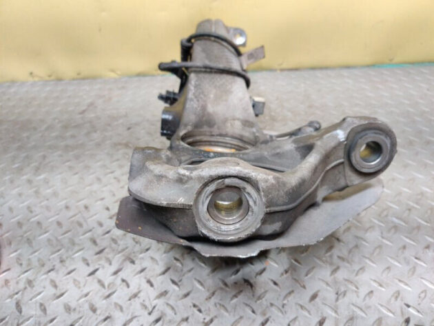 16 17 18 19 20 21 Porsche Panamera Front right steering knuckle OEM