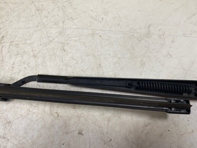 00 01 02 03 04 Lexus IS300 Front Left Driver Side Windshield Wiper Arm OEM