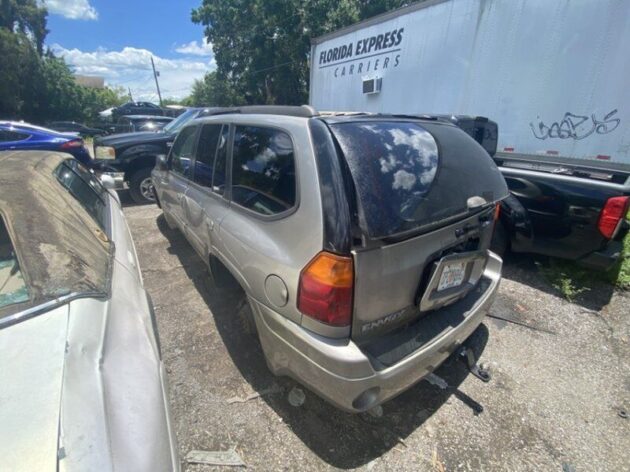 2002 2003 2004 2005 2006 GMC Envoy Drivers Left Fog Light Lamp OEM