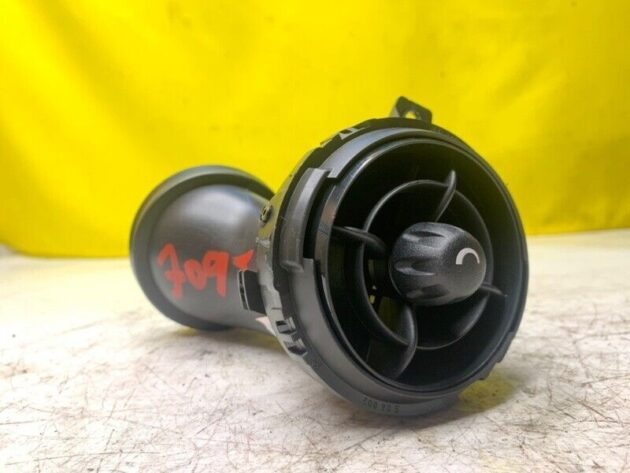 07 08 09 10 Mini Cooper Clubman S Front Center Right Side Air Vent OEM