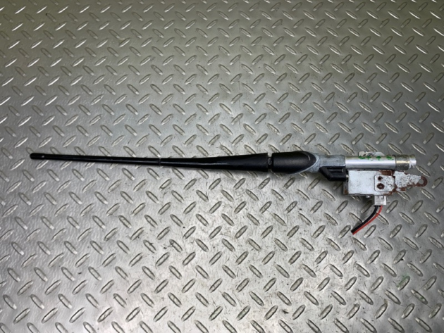 06 07 08 09 10 11 12 13 Volvo C70 Radio Antenna OEM 30775655