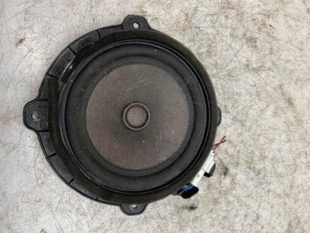 10 11 12 12 Kia Forte  Front Door Speaker Left or Right OEM  96330-1M000