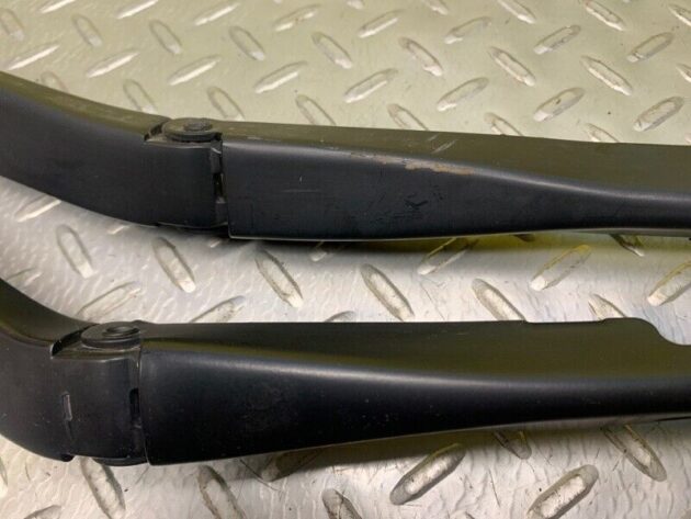 05 06 Bentley Continental Flying Spur Windshield Wiper Arm Set OEM