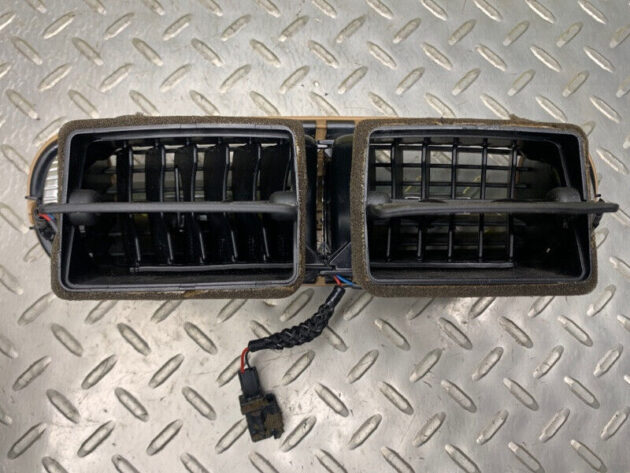 03 04 05 06 07 08 09 10 Porsche Cayenne Center Dash A/C Air Vent OEM 95555226303