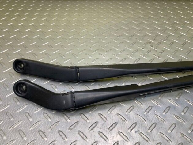 05 06 Bentley Continental Flying Spur Windshield Wiper Arm Set OEM