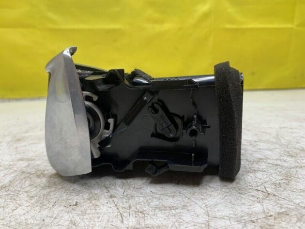 17 18 19 Infiniti QX30 Front Right Passenger Side Dash A/C Air Vent OEM