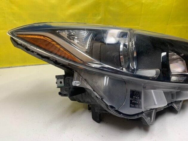 2014 2015 2016 Mazda3 MAZDA3 Passenger Right Side Headlight Halogen OEM damage