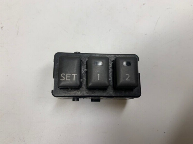 06 07 08 09 10 Infiniti M35 &45  Front Driver Seat Position Memory Switch OEM