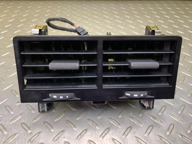 17 18 19 20 21 22 Porsche Panamera Rear center console air vent OEM 971819201B