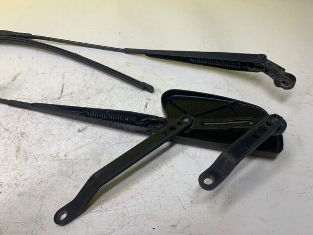 06 07 08 09 10 Mercedes-Benz W251 Front Windshield Wiper Arm Set PAIR OEM