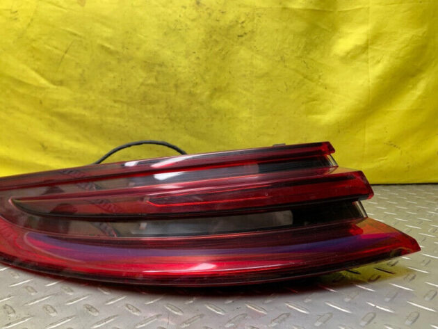 17 18 19 20 21 Porsche Panamera 4 Driver Left Tail Light Taillight OEM 971945091