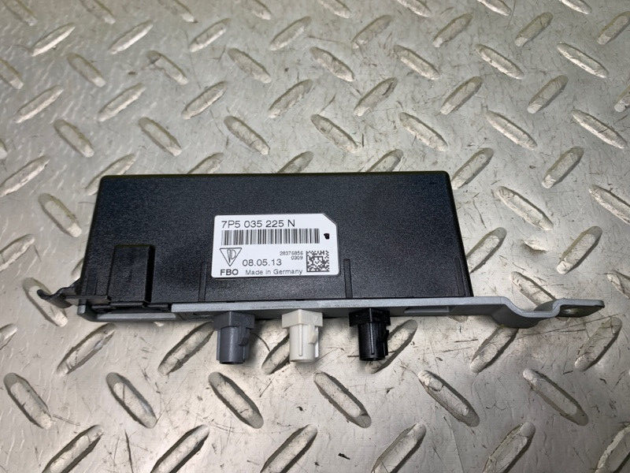 11 12 13 14 Porsche Cayenne Rear Right Antenna Amplifier Module OEM 7P5035225N