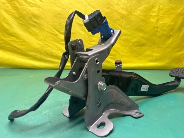 17 18 19 20 21 Mazda CX5 CX-5 Brake Stop Pedal OEM (Extra Low Miles)