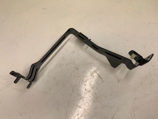 15 16 17 18 19 BMW X6M F16 Battery Bracket OEM