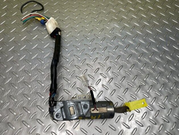 01 02 03 04 Nissan Xterra Ignition Switch Lock Cylinder & Key