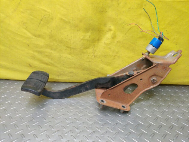 95 Toyota Land Cruiser J80 Brake Pedal OEM Factory