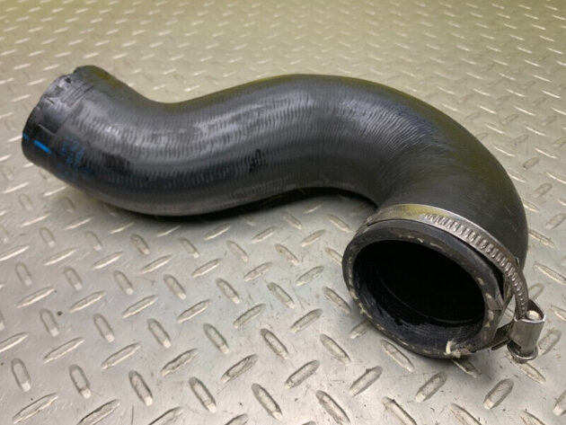 11 12 13 Porsche Cayenn 3.0L Diesel Intercooler Hose Pipe OEM 7P0145972D