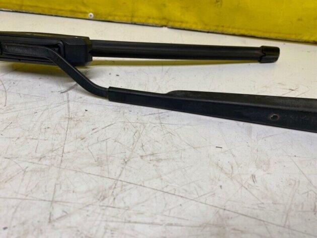 00 01 02 03 04 Lexus IS300 Front Left Driver Side Windshield Wiper Arm OEM