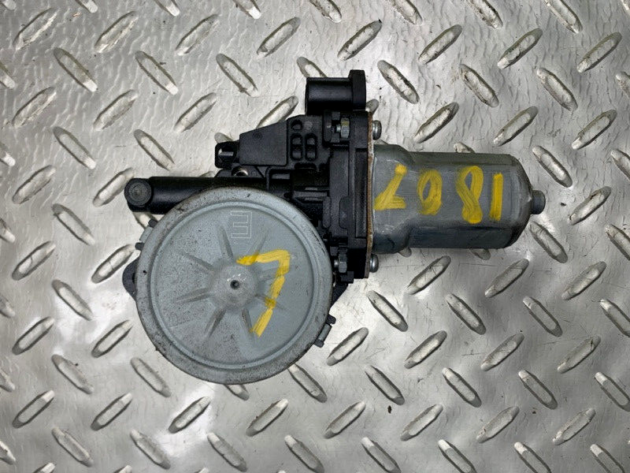 06 07 08 09 Toyota Sienna Rear Right Door Window Motor OEM 8571008020