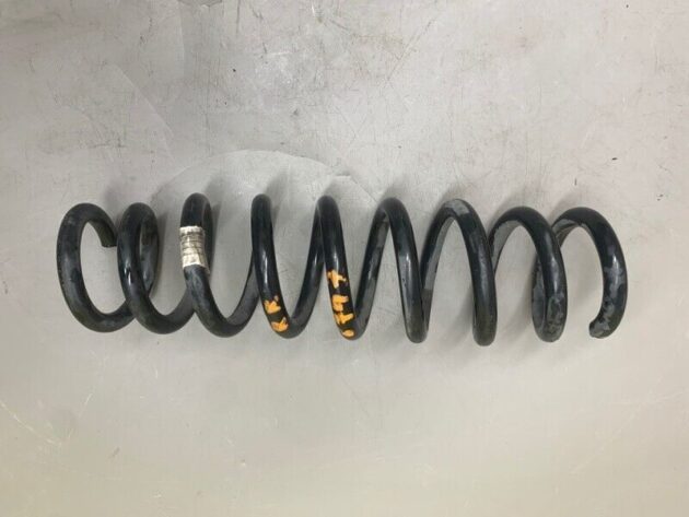 13 14 15 16 17 BMW F22 228 Rear Right Suspension Coil Springs OEM