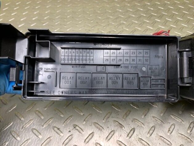 99 00 01 02 Jaguar S-Type 4.0L Fuse Relay Box OEM XW4T14A003A