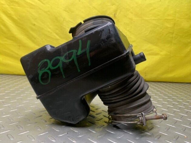 06 07 08 09 Toyota RAV4 Air Cleaner Intake Resonator OEM 1788031090