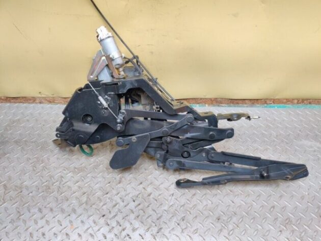 01 02 03 04 05 Lexus SC430 Convertible LH Side Roof Lid Lift Motor Assembly OEM