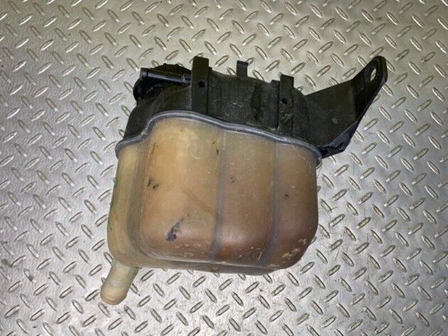 10 11 12 13 14 15 16 17 18 19 Lincoln MKS Coolant Overflow Tank OEM AG1Z-8A080-S