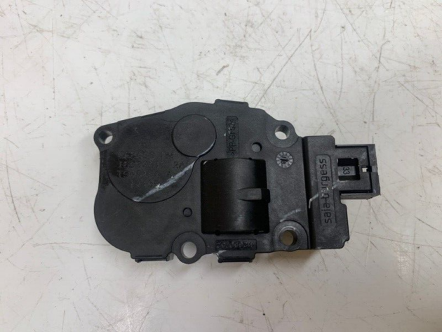 15 16 17 18  BMW X6 X6M F16 Heater Blend Door Actuator OEM 64119321034