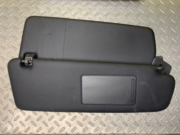 11 12 13 14 Porsche Cayenne Sunvisor Sun Visor Set OEM 7P5857551H / 7P5857552H