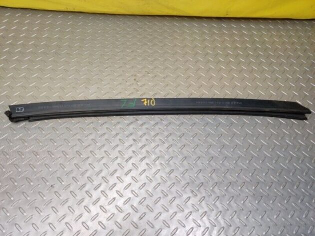 06 07 08 09 10 Bentley Continental Flying Spur Front Left Door Window Seal