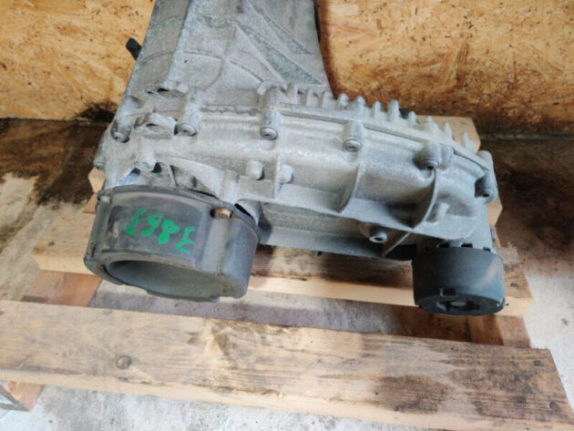 13 14 15 16 Porsche Cayenne 3.0L Diesel AWD Transfer Case OEM 95834102003