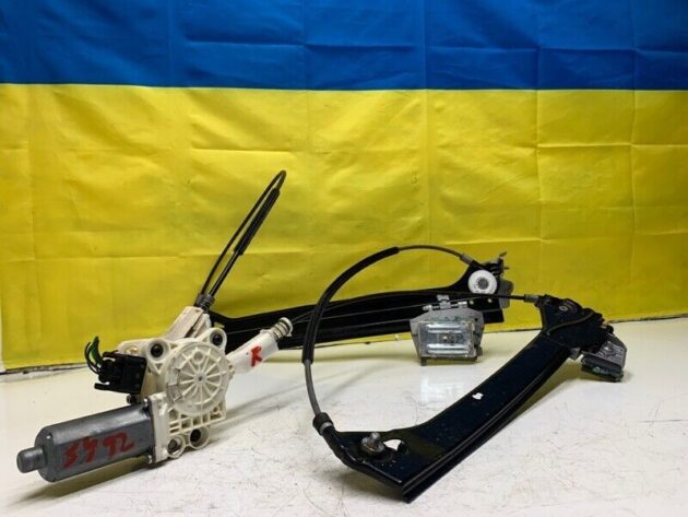 06 07 08 09 Mercedes-Benz CLK350 Front Passenger Right Window Regulator Motor