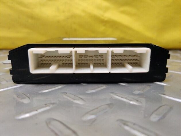 01 02 03 04 Lexus SС430 Door Control Module OEM 8922324010