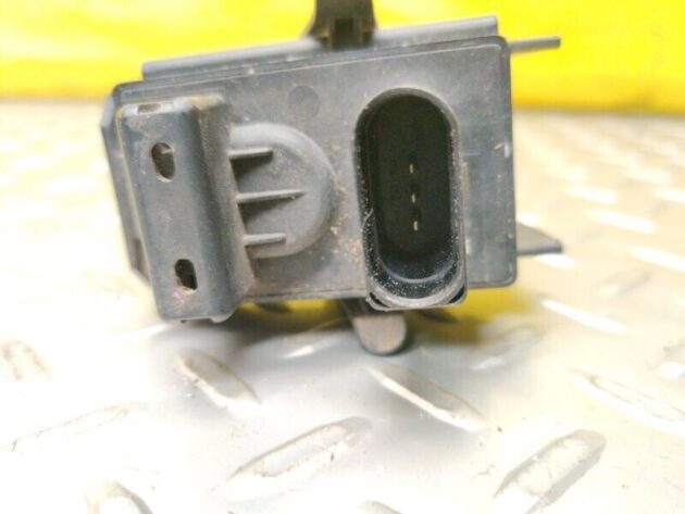 05 06 07 08 09 Bentley Continental Flying Spur Air Quality Sensor w/Bracket OEM