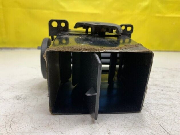 07 08 09 10 Mitsubishi Endeavor Right Passenger Dash Center Air Vent OEM