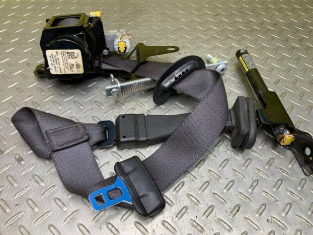 13 14 15 16 Linkoln MKS Front Right Seat Belt Retractor OEM DG1Z54611B08AD