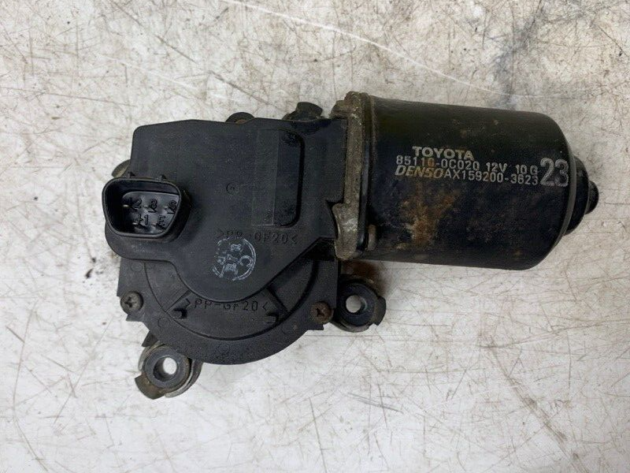 2006 2005 2004 2003 Toyota Sequoia Front Windshield Wiper Motor OEM