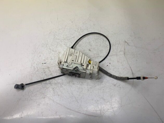 06 07 08 09 Mercedes-Benz W251  Front Left Driver Door Lock Latch Actuator OEM