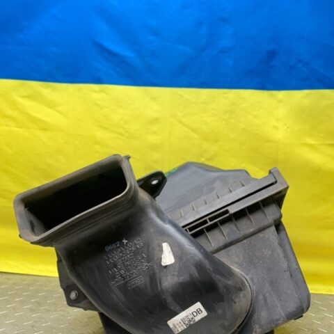 10 11 12 13 14 15 16 17 18 19 Lincoln MKS 3.5L Air Cleaner Box OEM AA53-9A600-AC