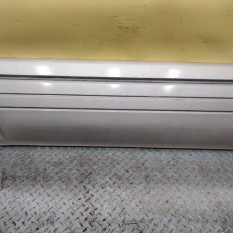 91 92 93 94 95 96 97 Lexus LX450 J80 Left Front Door Moulding OEM 7507260020E0