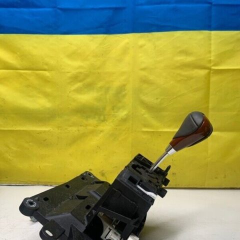 07 08 09 10 11 12 Lexus LS460 Auto Transmission Shifter Floor Selector Lever OEM