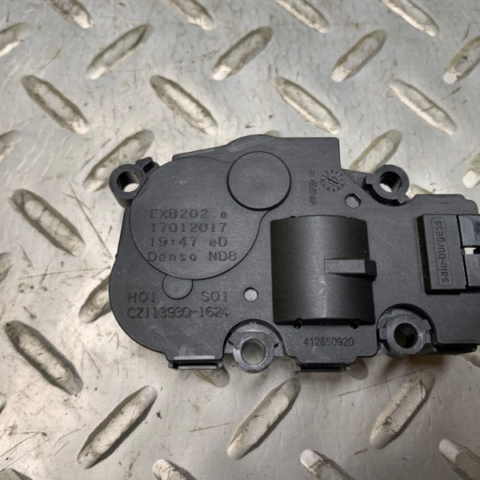 22 21 20 19 18 17 Porsche Panamera 4 HVAC Servo Motor Actuator OEM PAB82051101