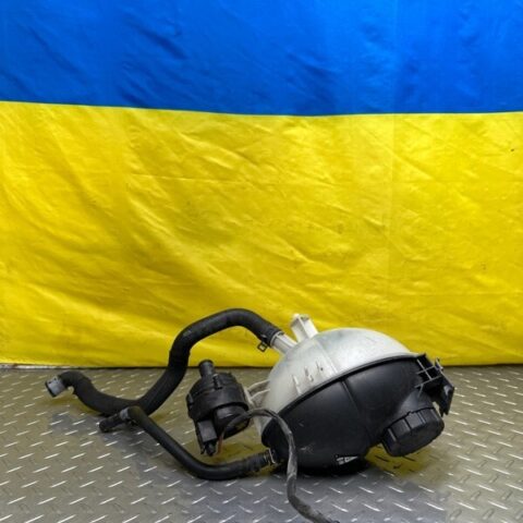 13 14 15 Mercedes A207 Convertible Coolant Overflow Tank Reservoir Bottle Assy