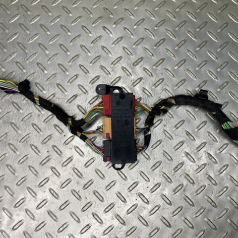 17 Porsche Panamera 971 Bracket Mount Electrical Right Rear OEM 971907462